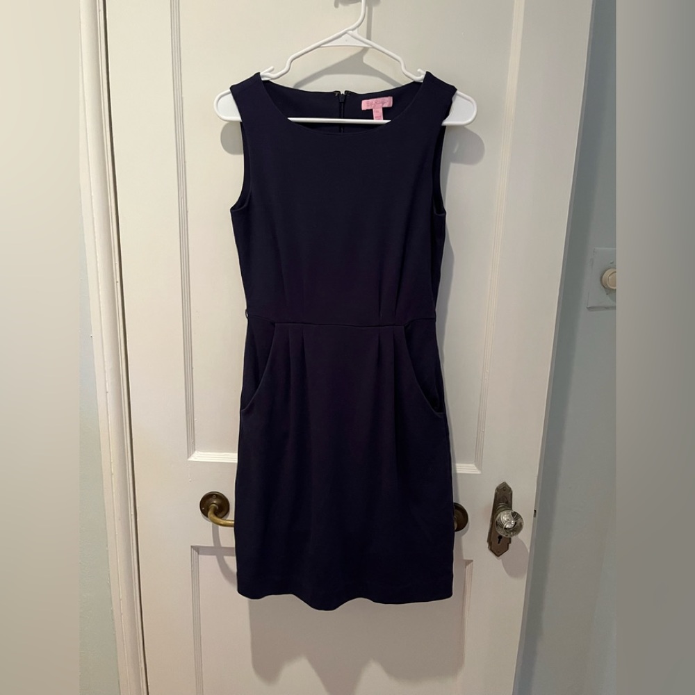 Lilly Pulitzer navy blue shift dress